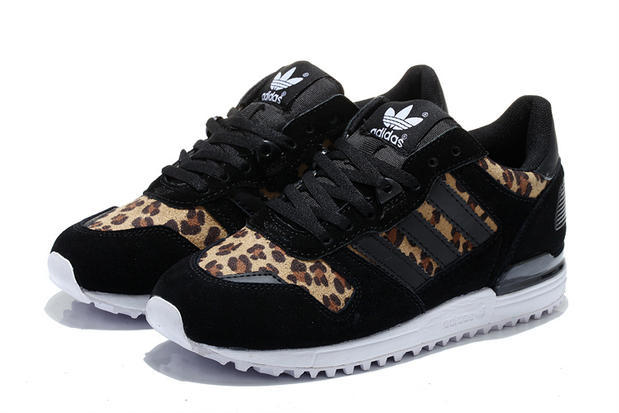 Women's Adidas Originals ZX 700 Shoes Core Black/Leopard/Ftw White M21336
