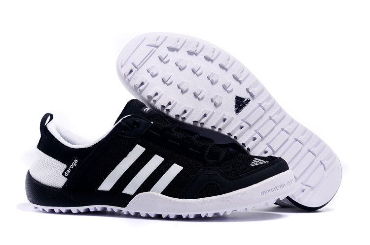 Men's Adidas Outdoor Daroga Two 11 CC Shoes Core Black/Running White D98804