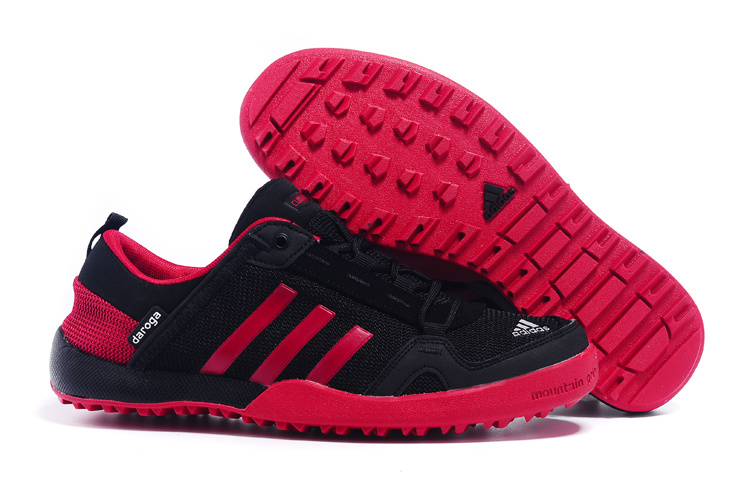 Men's Adidas Outdoor Daroga Two 11 CC Shoes Black/Crimson D98802